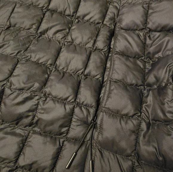 The North Face Black Quilted Hooded Coat - Picture 6 of 11